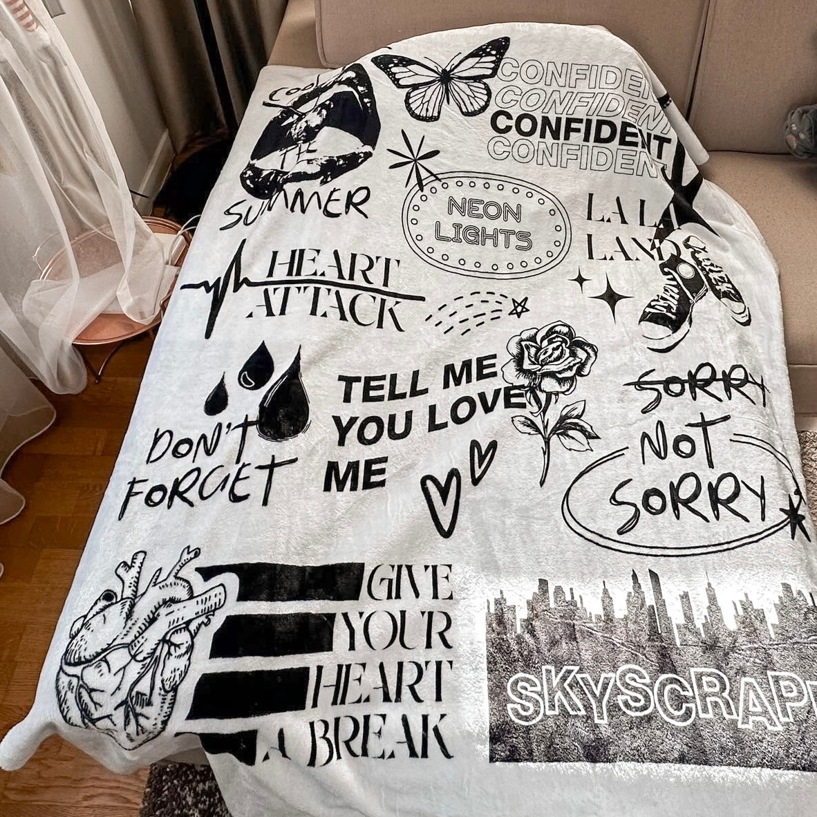 9TH ALBUM BLANKET