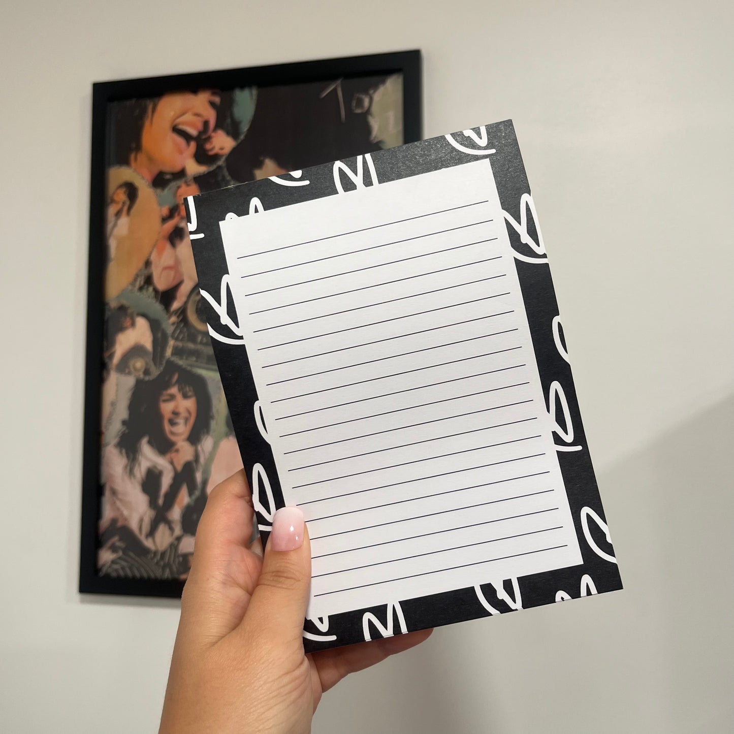 SIGNATURE HEART NOTEPAD