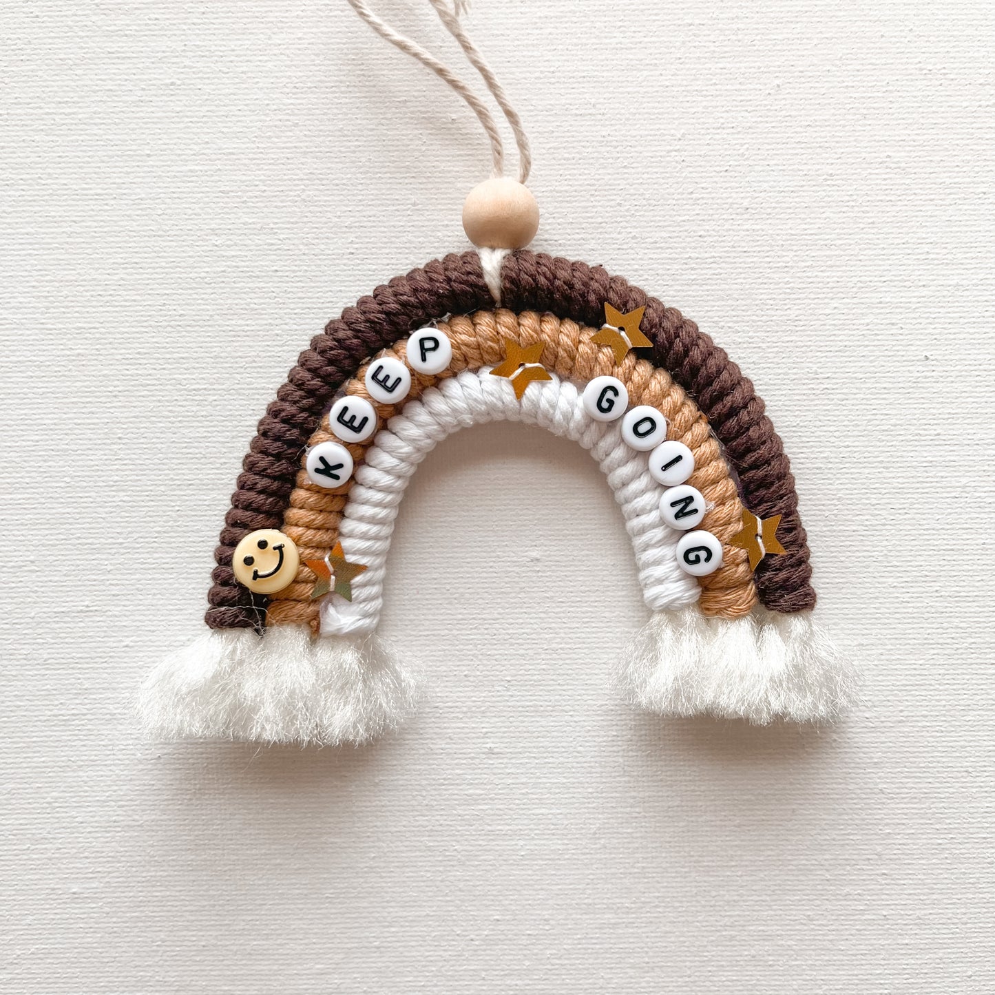 KEEP GOING MACRAME RAINBOW (neutral)