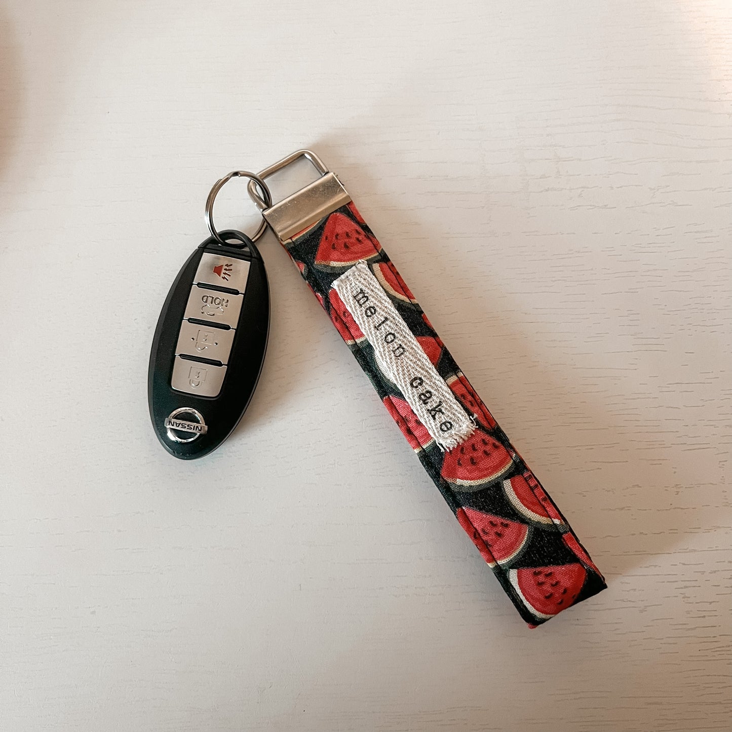MELON CAKE KEY WRISTLET