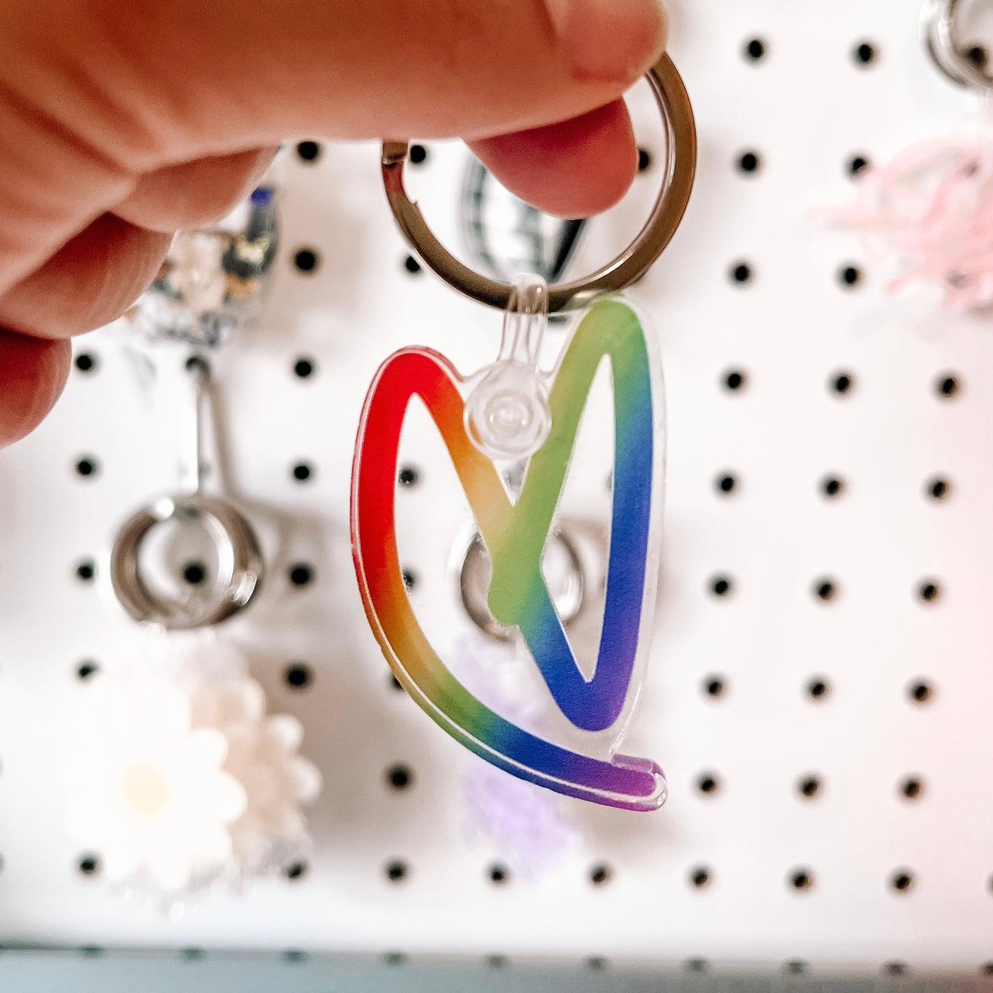 HEART KEYCHAIN (rainbow)