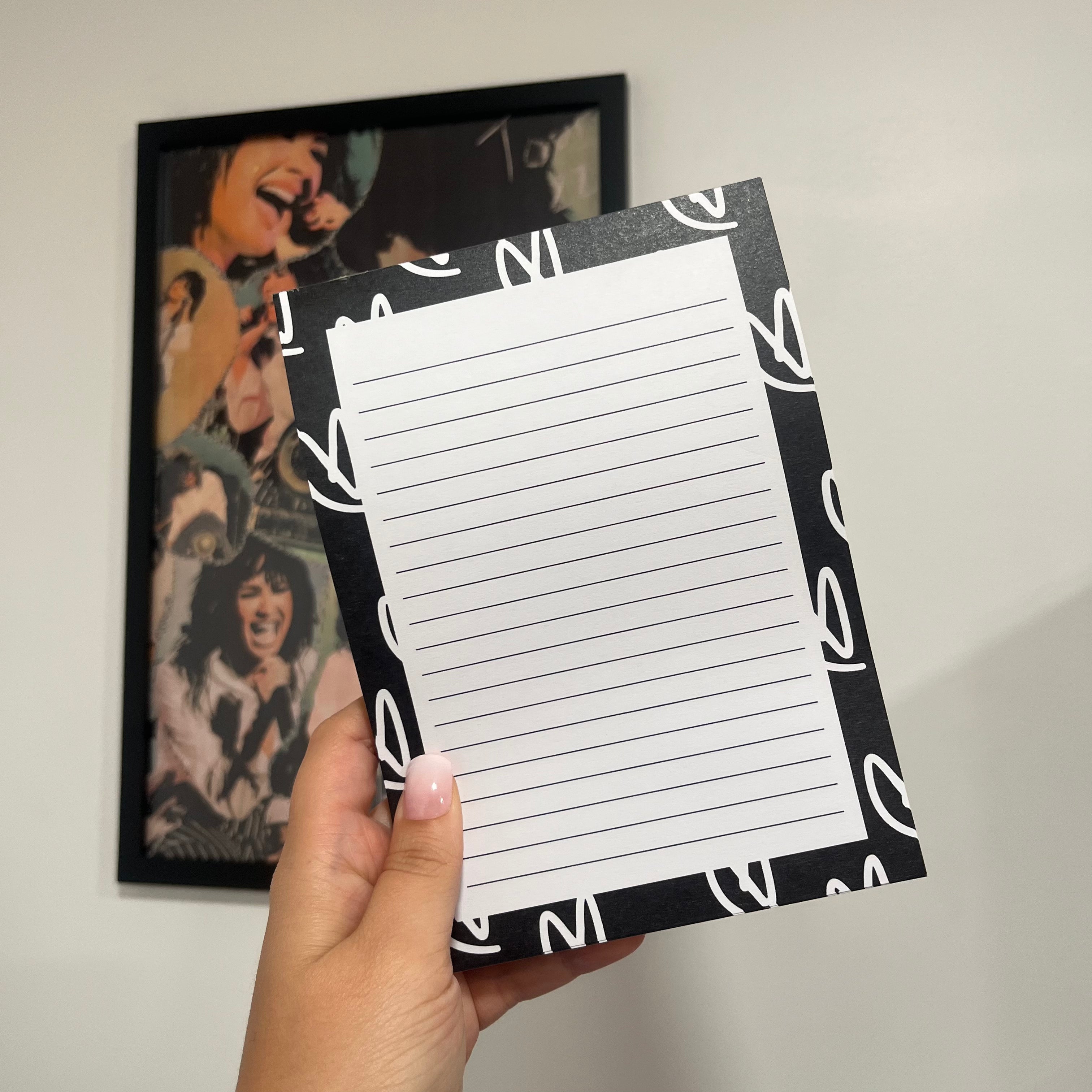 SIGNATURE HEART NOTEPAD – LW MERCH