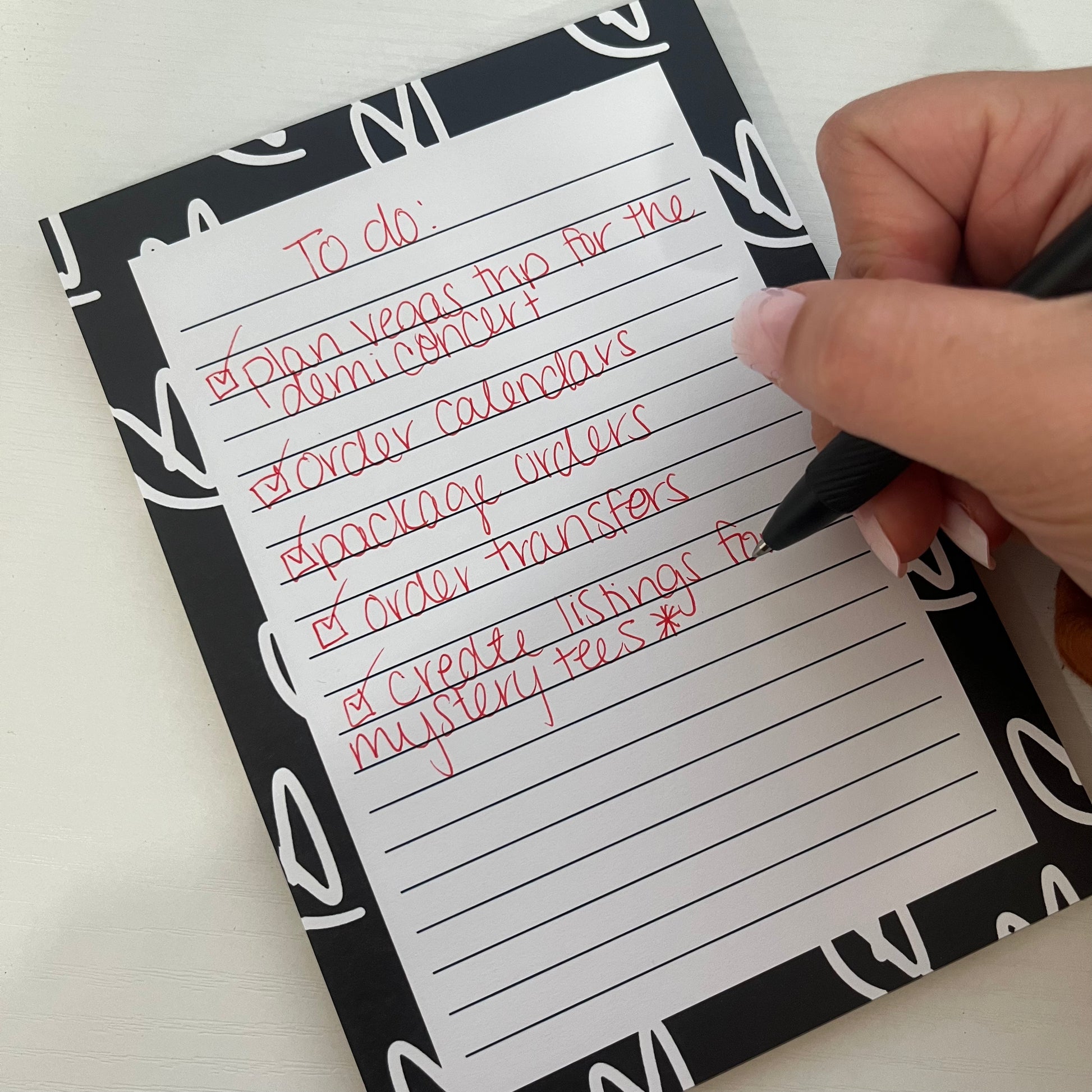 SIGNATURE HEART NOTEPAD – LW MERCH